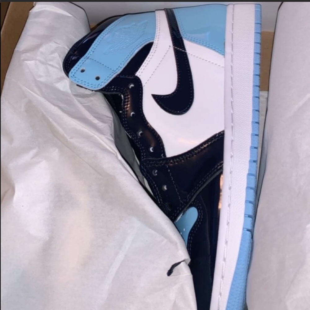 Jordan 1 UNC Patent Leather Blue Chill